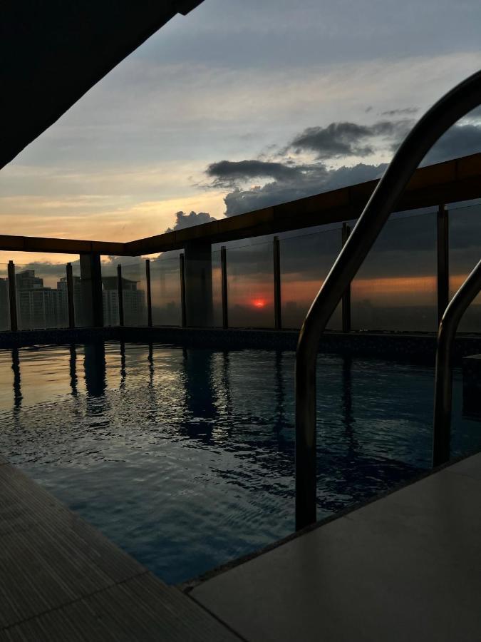 Cozy Spacious Hotel Type Condo With Ps5 Smart Tv And Wifi San Juan  外观 照片